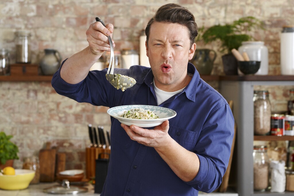 Jamie Oliver heeft een nieuwe show op 24Kitchen! 24Kitchen